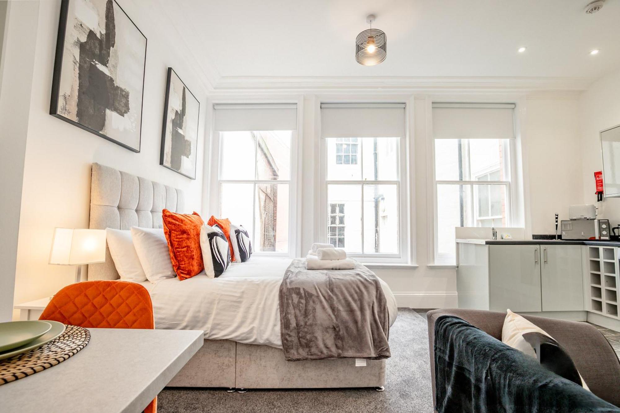 Guest Homes - The Station Studio Вустер Экстерьер фото